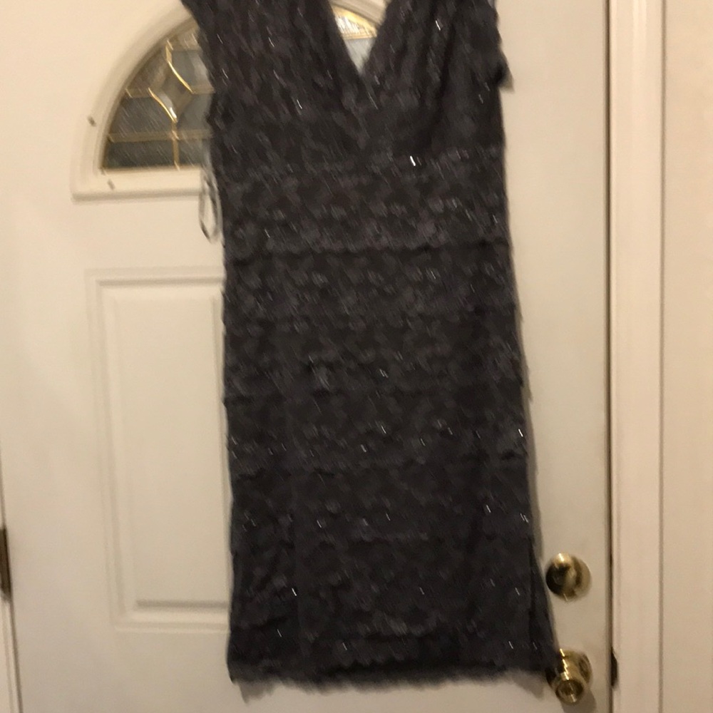 BLU sage dress size 16 lace with beads in great condition